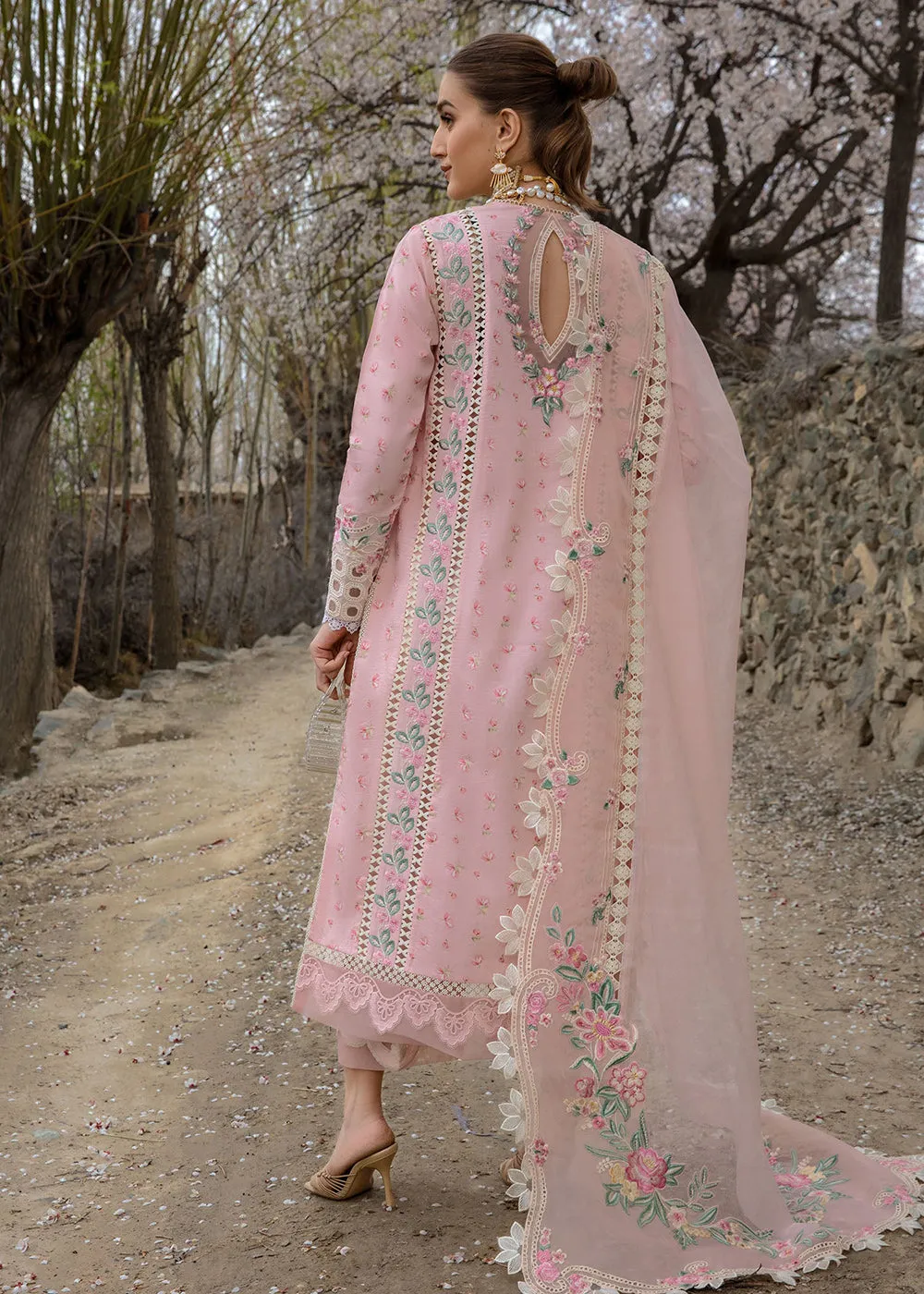 Luxury Lawn '24 by Crimson | Believe In Her - Blush Pink