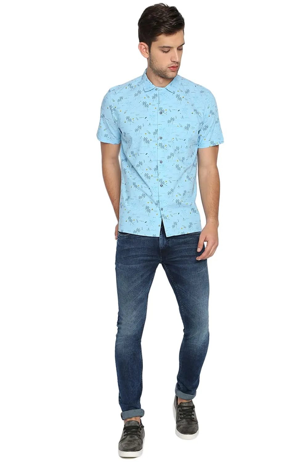 Slim Fit Printed Resort Shirt